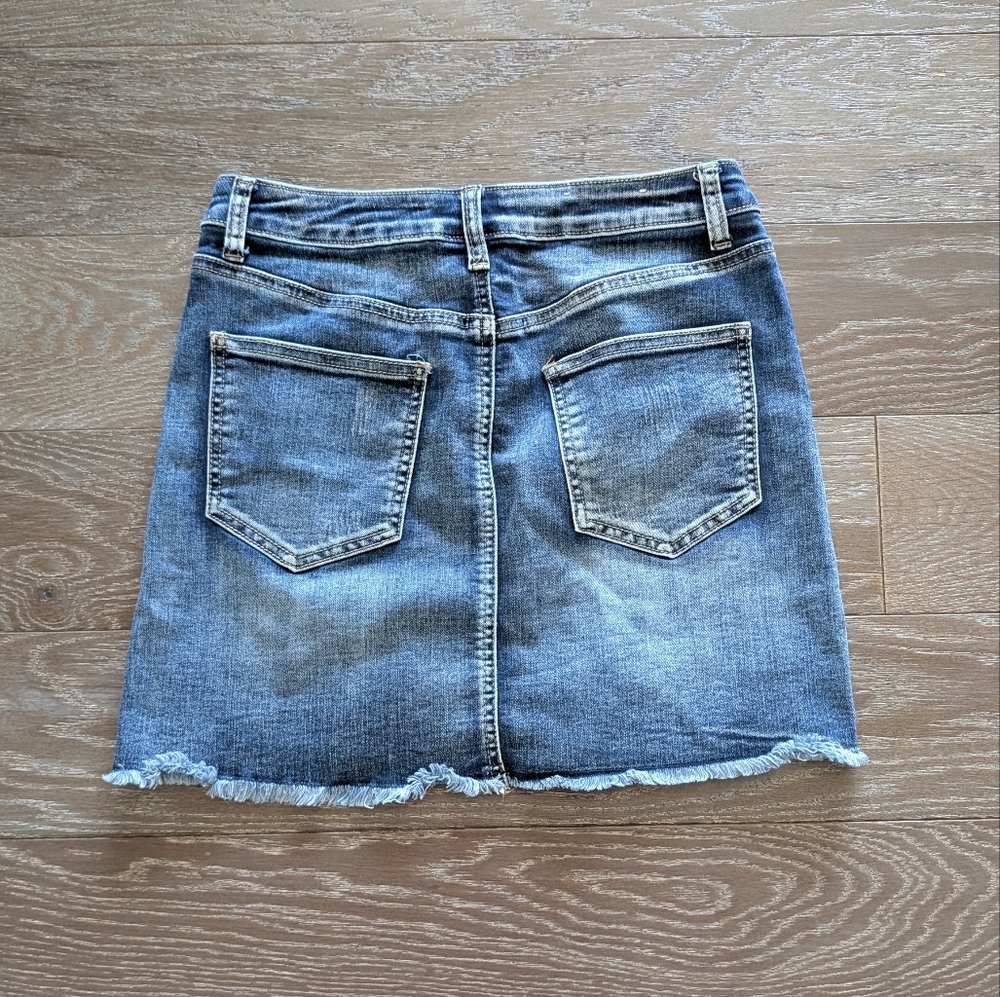 Altar'd State Floral Embroidered Denim Mini Skirt Size XS - Picture 6 of 6